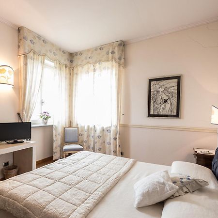 Ristorante Albergo Ca' Vittoria Tigliole Luaran gambar