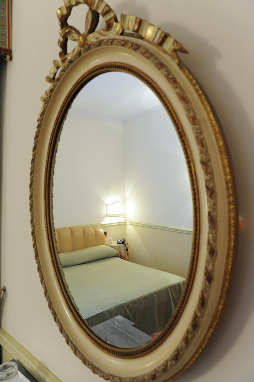 Ristorante Albergo Ca' Vittoria Tigliole Luaran gambar