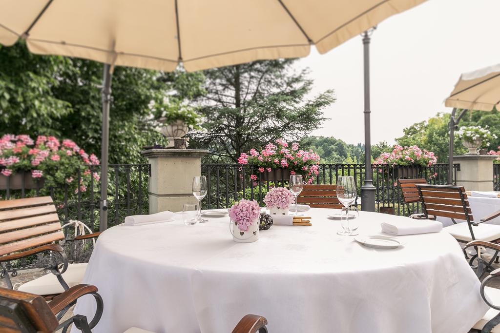 Ristorante Albergo Ca' Vittoria Tigliole Luaran gambar
