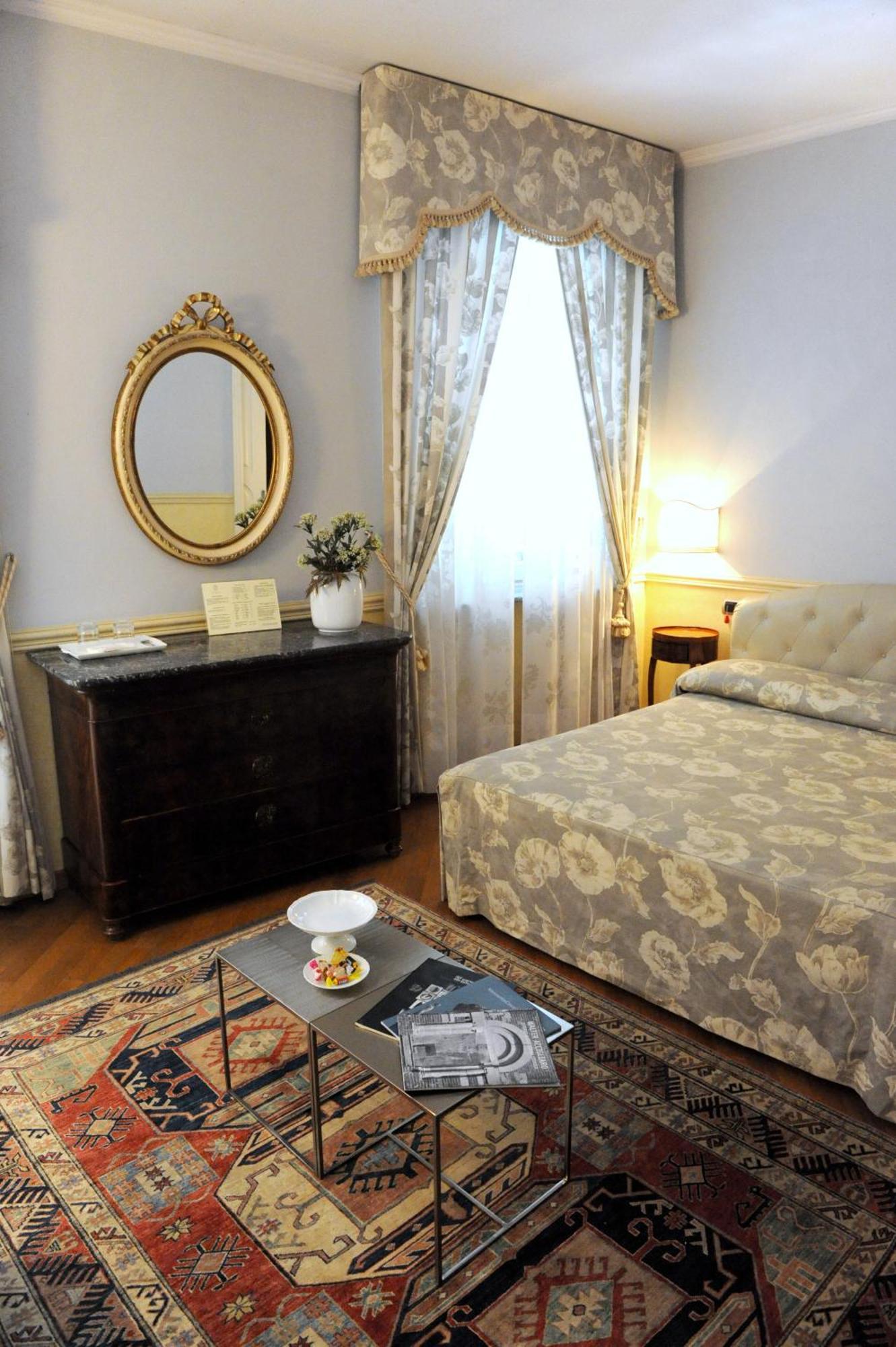 Ristorante Albergo Ca' Vittoria Tigliole Bilik gambar